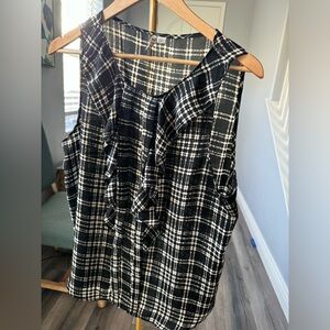 ELLE Blouse, short sleeve for women size L. Black with white stripes.